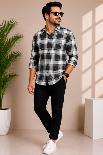 Men's Black & White Checked Casual Shirt